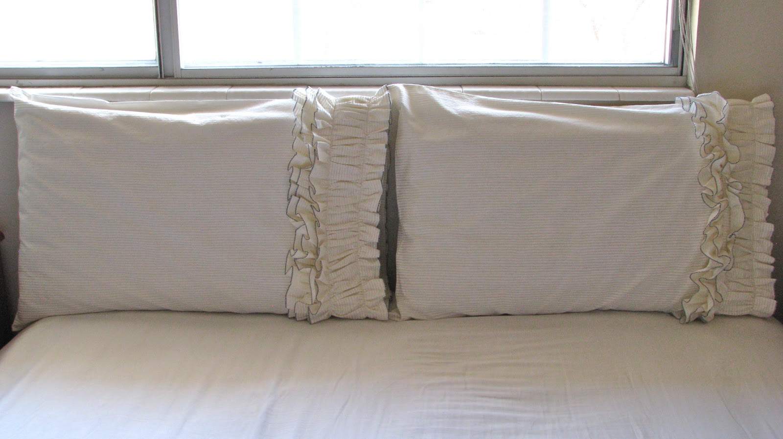 Homestitched Anthropologie Inspired Ruffled Pillow Case