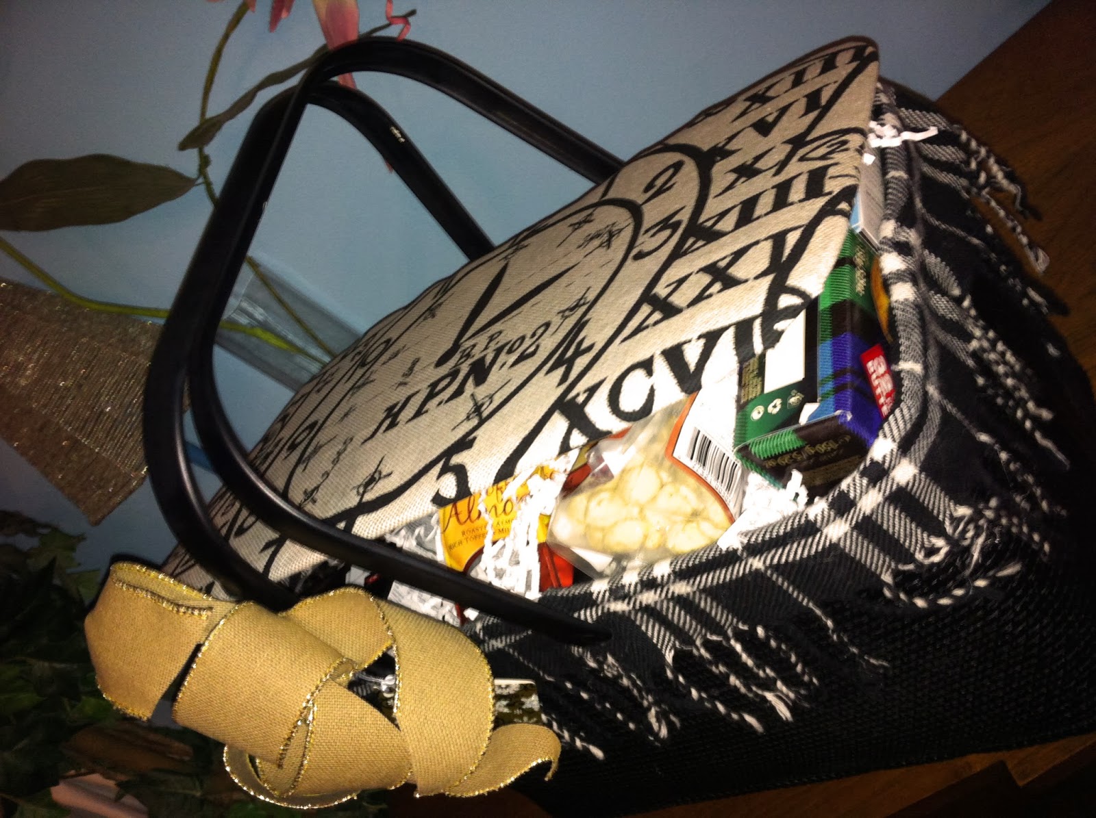 TheLookFactory DIY Upcycled Picnic Basket