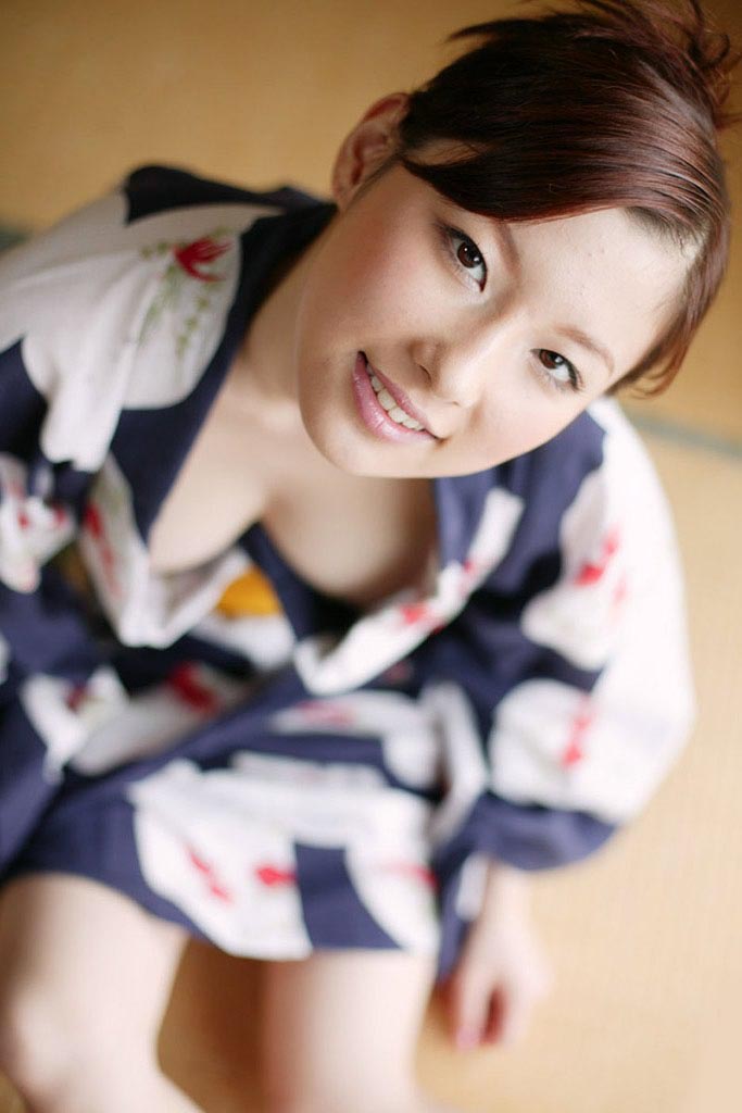 akane sakura japanese kimono naked pic 03
