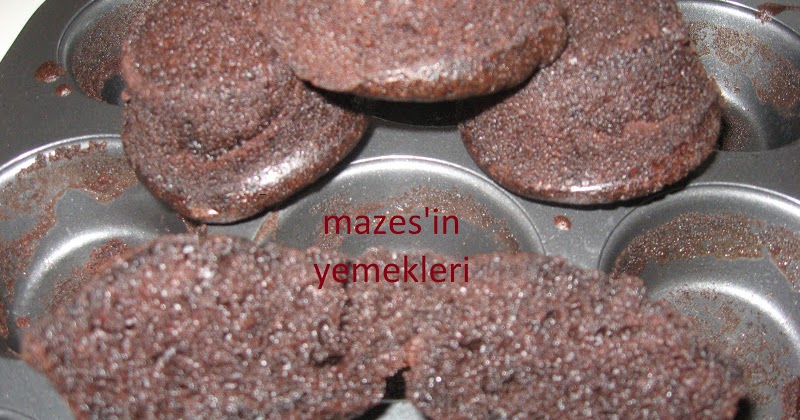 MAZES�İN YEMEKLERİ çok kakaolu ,kaynar su ile yapılan, süper lezzetli kek