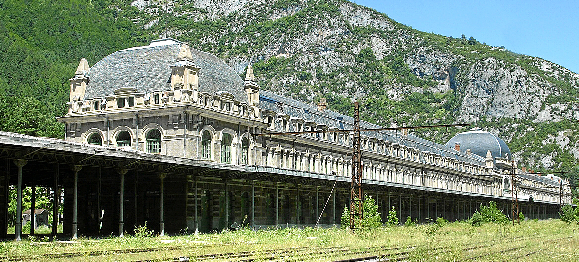 oficina de turismo de jaca la magia de huesca estaci 243 n de canfranc viaje y visitas oficina de turismo de jaca la magia de huesca estaci 243 n de canfranc viaje y visitas
