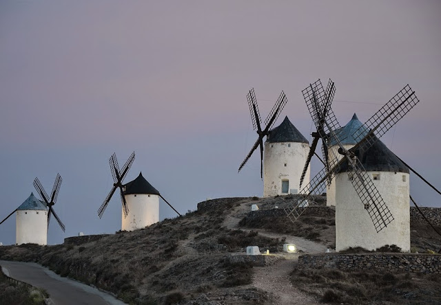 Enfoques en el camino: Molinos de viento de Consuegra