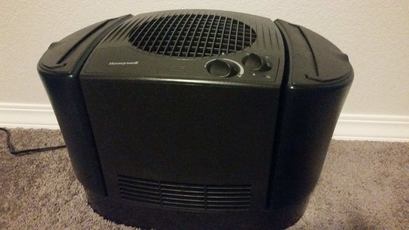 Cheap Bebe's The Honeywell Cool Moisture Evaporative Humidifier MODEL HEV680 SERIES