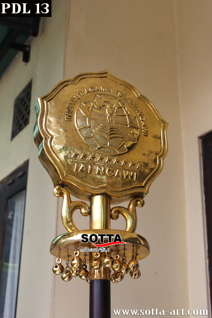 plakat jogja,pesan plakat jogja,jual plakat,plakat kuningan,award,piala kejuaraan,pin jogja,logo jogja,pin keraton jogja,pin pakualaman,logo jogja pakualaman