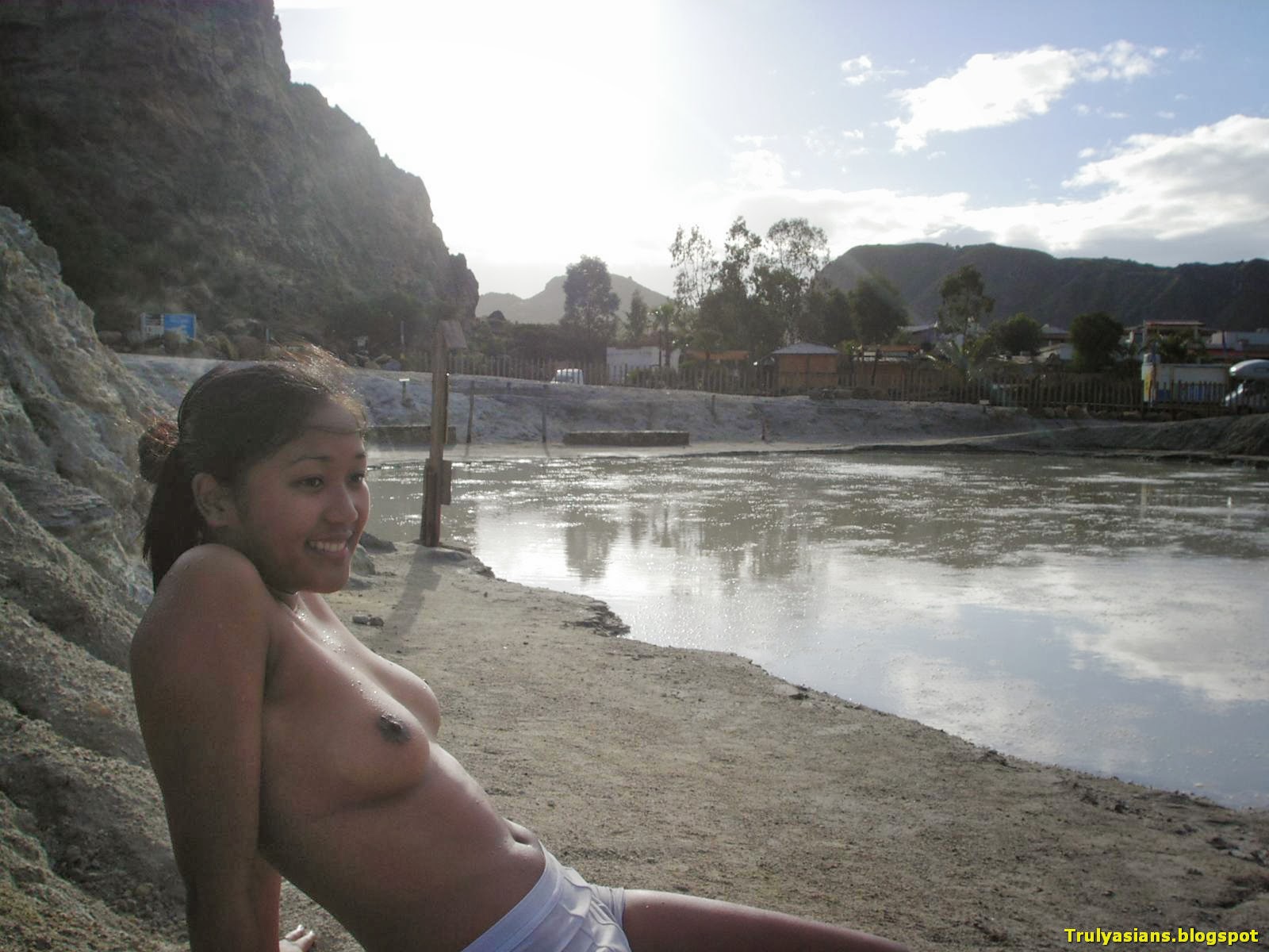 http://4.bp.blogspot.com/-OlGw7C05TVs/UkiyQQyPGcI/AAAAAAAAKq8/if_h__cyAIQ/s1600/trulyasians.blogspot+-+Cute+and+Innocent+Looking+Malay+Girl+Sucking+024+.jpg 4 bp blogspot OlGw7C05TVs UkiyQQyPGcI AAAAAAAAKq8 if h cyAIQ s1600 trulyasians blogspot