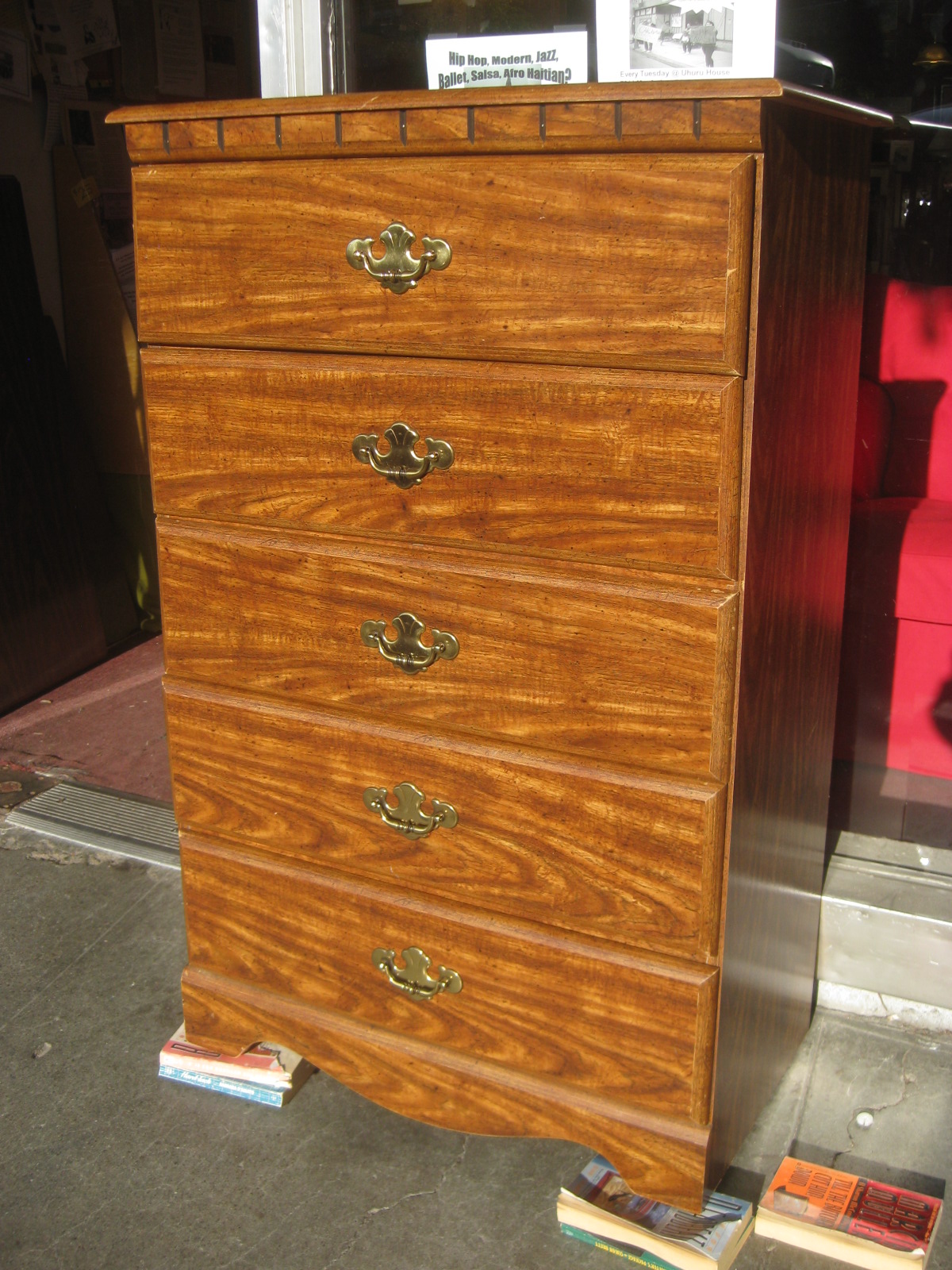 UHURU FURNITURE & COLLECTIBLES SOLD Particle Board Dresser 35