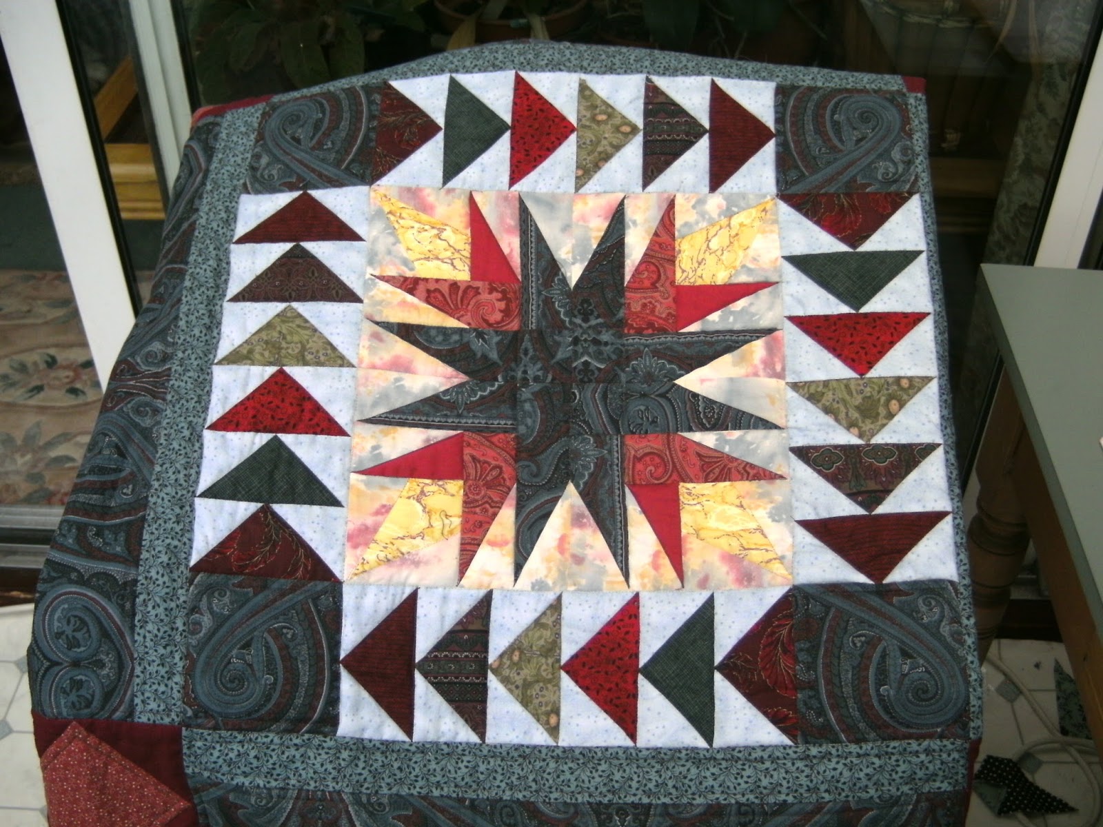 How to Baste a Quilt with a Microstich Tagging Gun! 