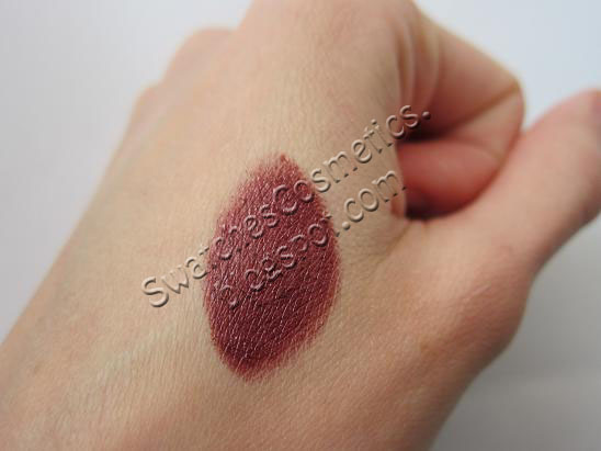 Swatches Cosmetics Свотчи Косметики Губная помада для губ Lipstick Chanel №18 Vamp 