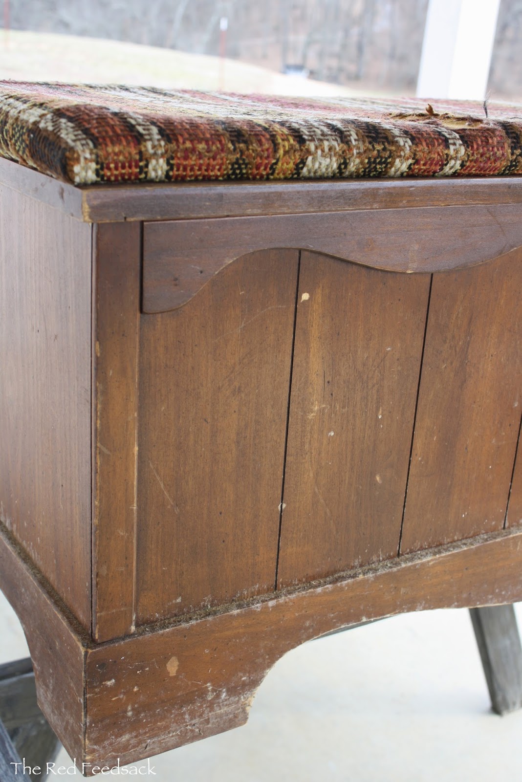 The Red Feedsack Refurbishing An Eighties Cedar Chest
