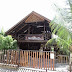 Ngopi di Kedai Kopi Bergaya Rumah Tradisional Aceh