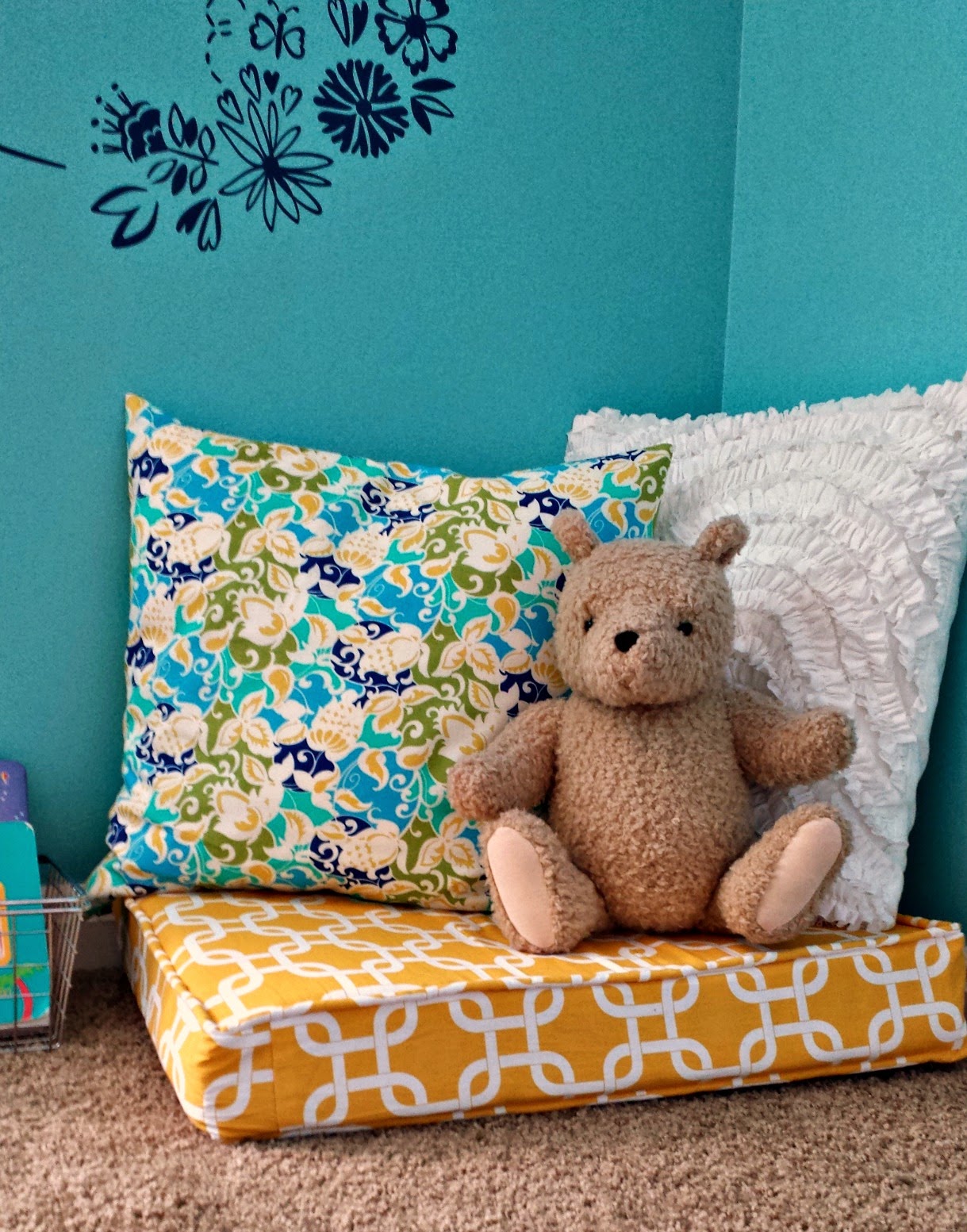 Ameroonie Designs Reading Nook for E