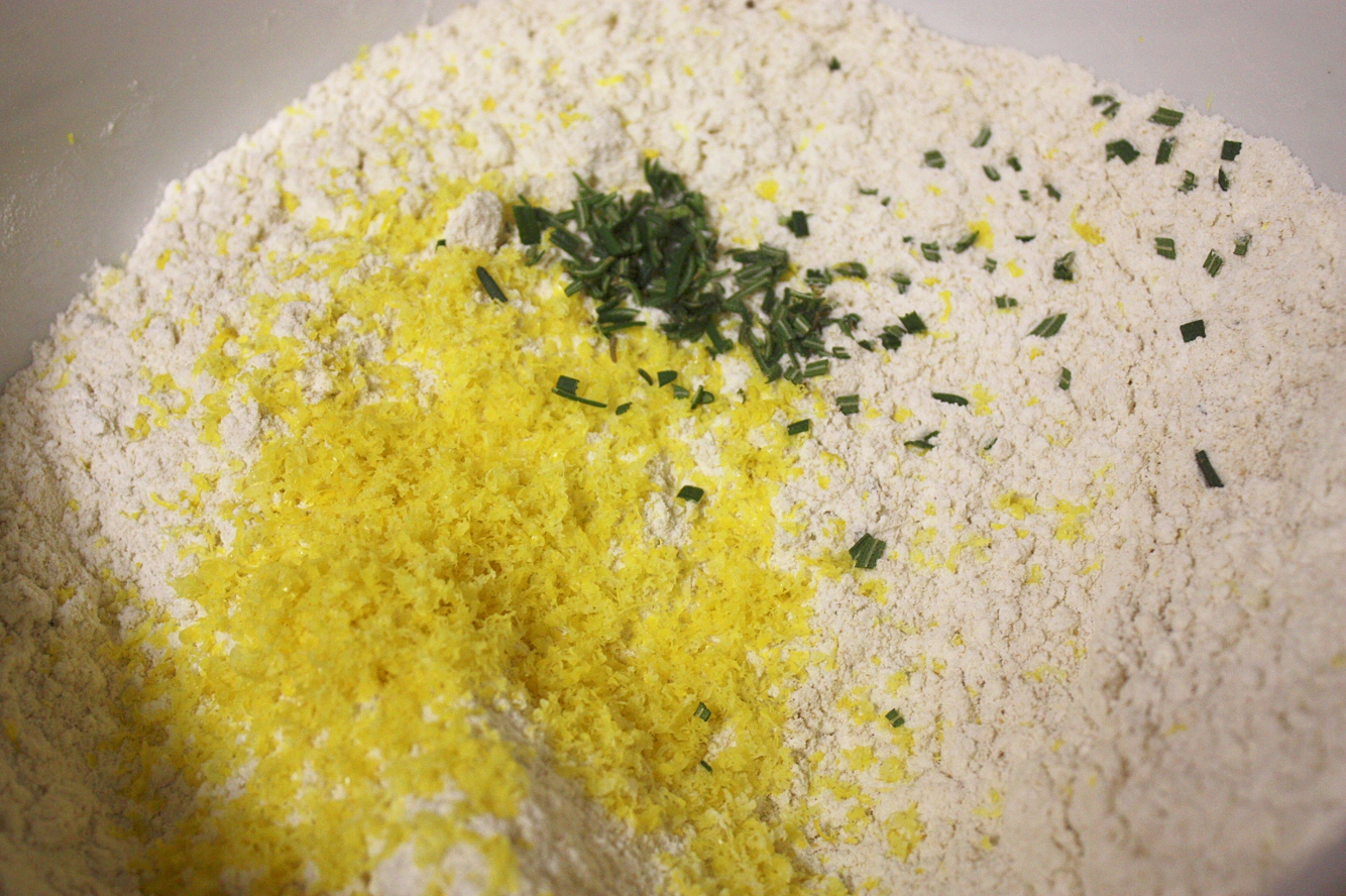 Everyday Art RosemaryLemon NoKnead Bread