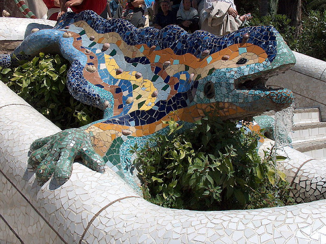 Salamander in Gaudi's Guell Park in Barcelona (Gracia, Catalonia) Salamander in Gaudi's Guell Park in Barcelona (Gracia, Catalonia)