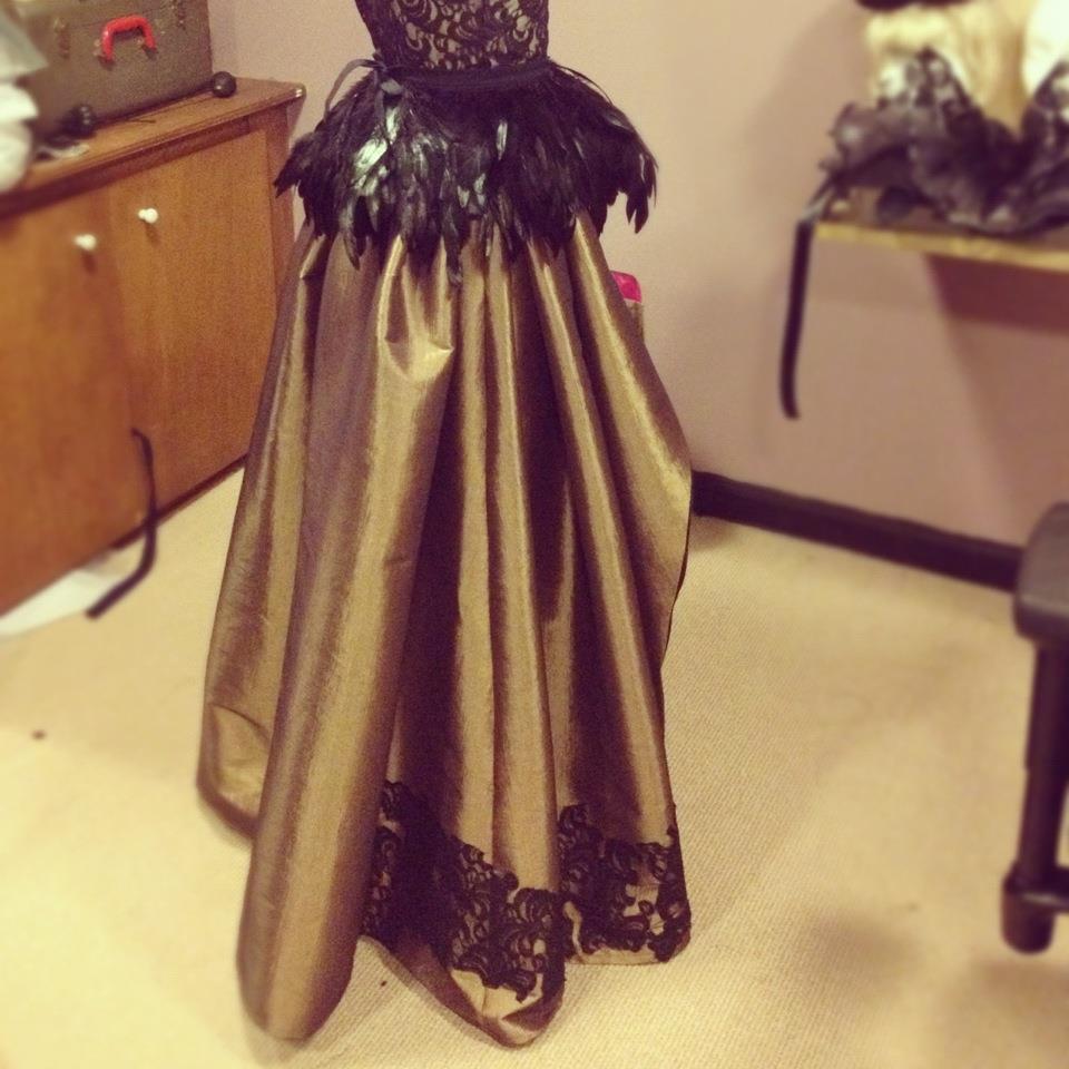 FASHION IS FOR YOU.: Theatre Bizarre Costume Design