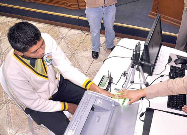 Referendo 2016: Padrón electoral crece a más de 6.5 millones de electores - Bolivia informa Elecciones en Bolivia 2016