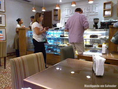 Tortarelli Café: Ambiente da loja do Salvador Shopping