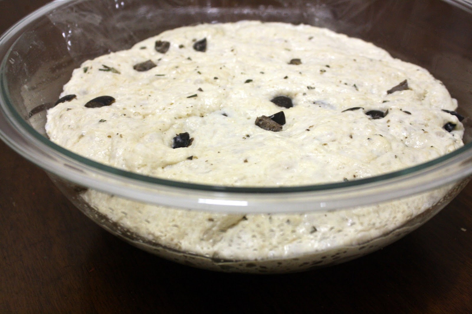 MakeMeals Mama Black Olive & Rosemary Bread