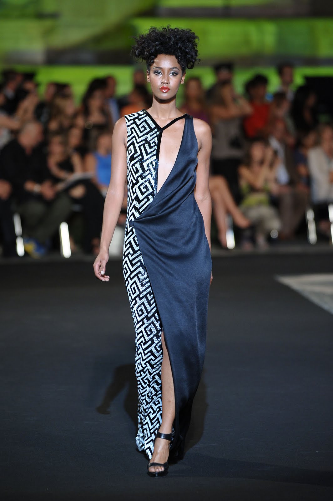 Fashion Studio Magazine ROME FASHION WEEK SARLI