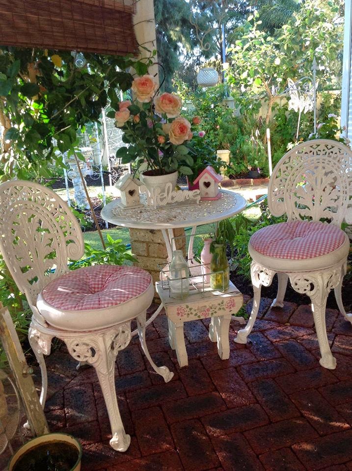 olivia s romantic home kim s shabby chic pink palace home tour olivia s romantic home kim s shabby chic pink palace home tour