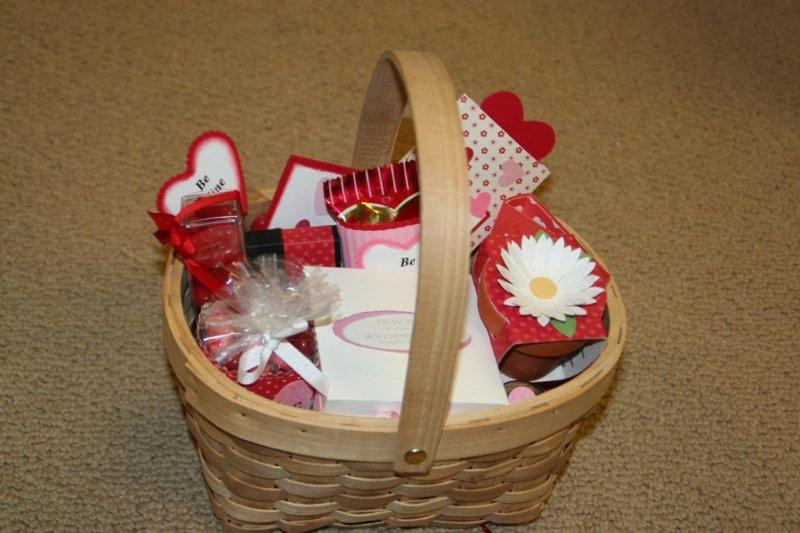 My Creative Corner!: February 2012