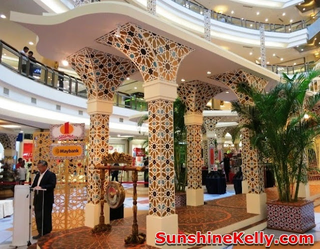 1 Utama, Pillars of Celebration, raya decoration at the mall