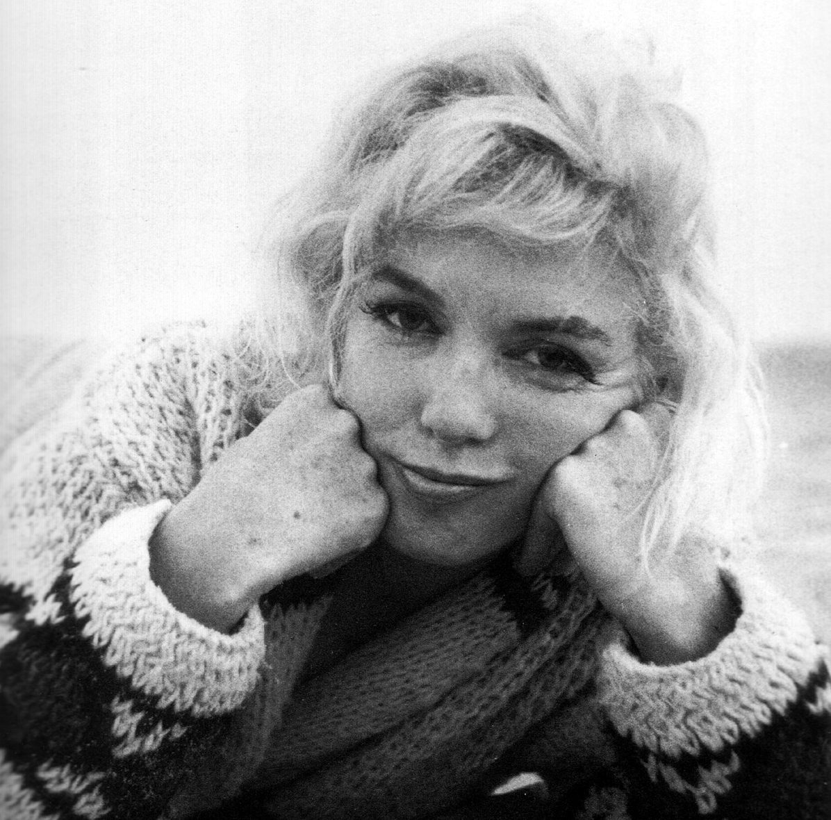 http://4.bp.blogspot.com/-OuKXr4oN4os/T7e5048eLiI/AAAAAAAABPA/C4FV1pnZLe8/s1600/03+MarilynMonroe14.jpg