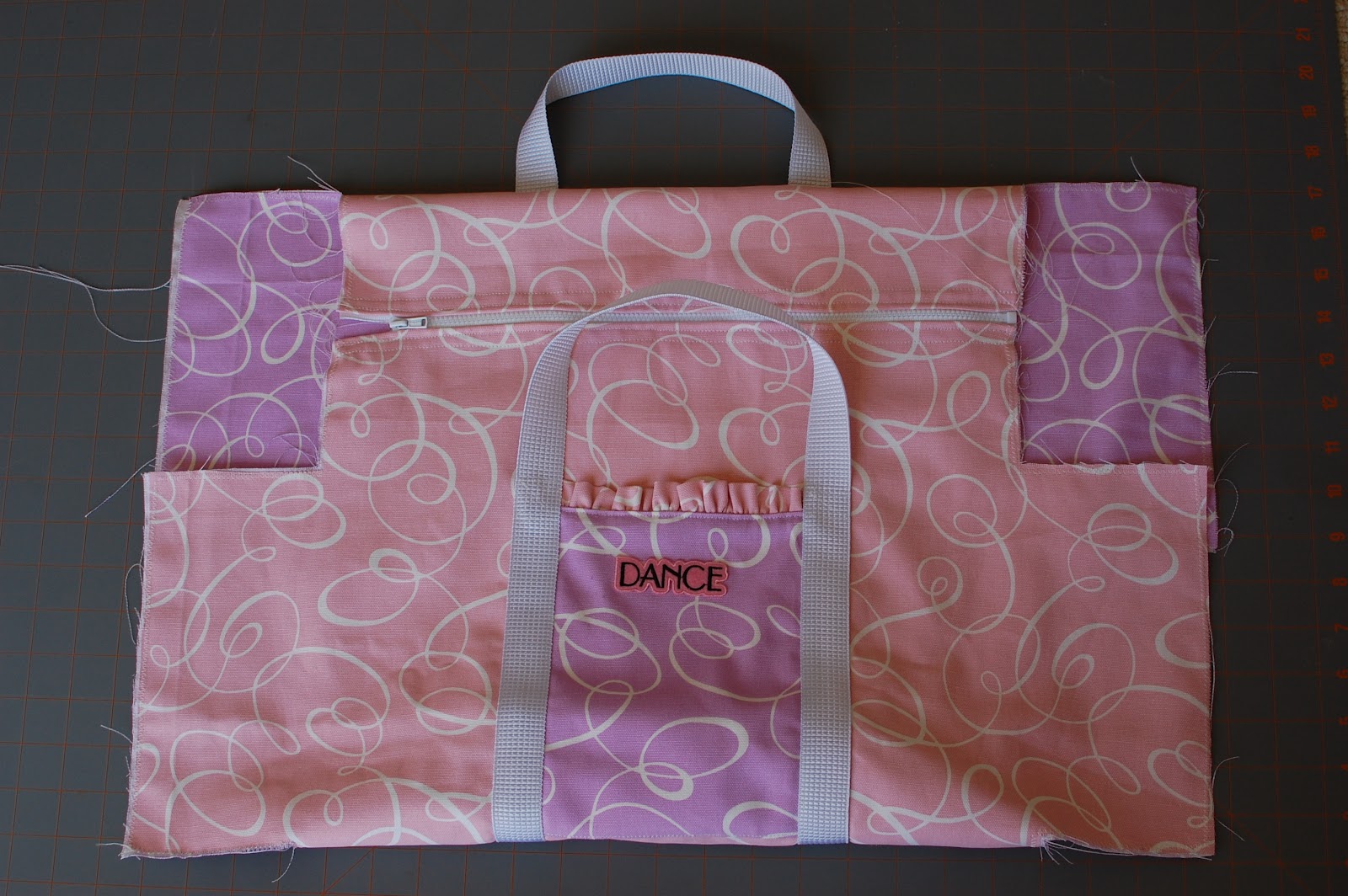 Dance Duffle Ruffle Bag Tutorial
