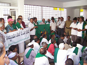 Farmer leaders addressing the gathering about GM crops and its adverse consequences
