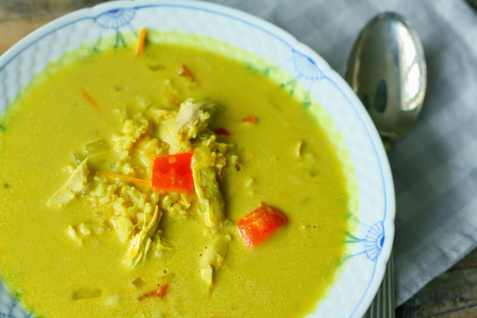 karrysuppe med kylling og ris