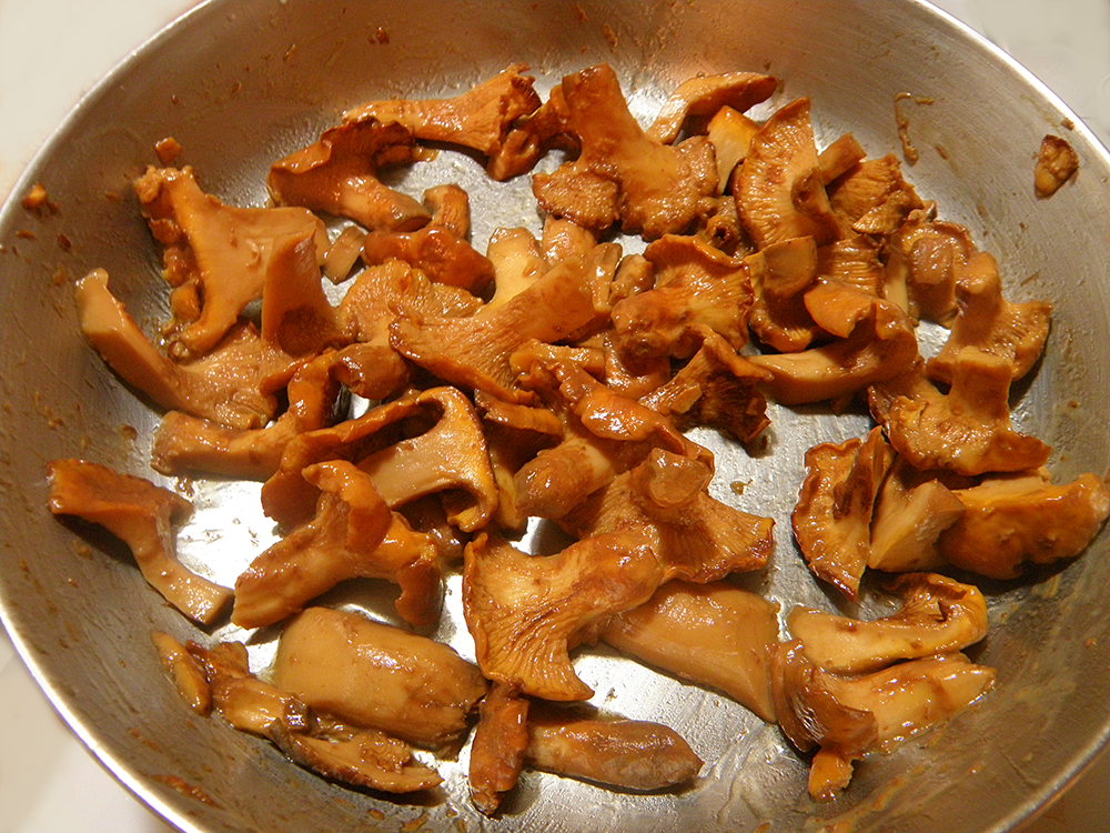 Seasonal Eating Sautéed Chanterelles