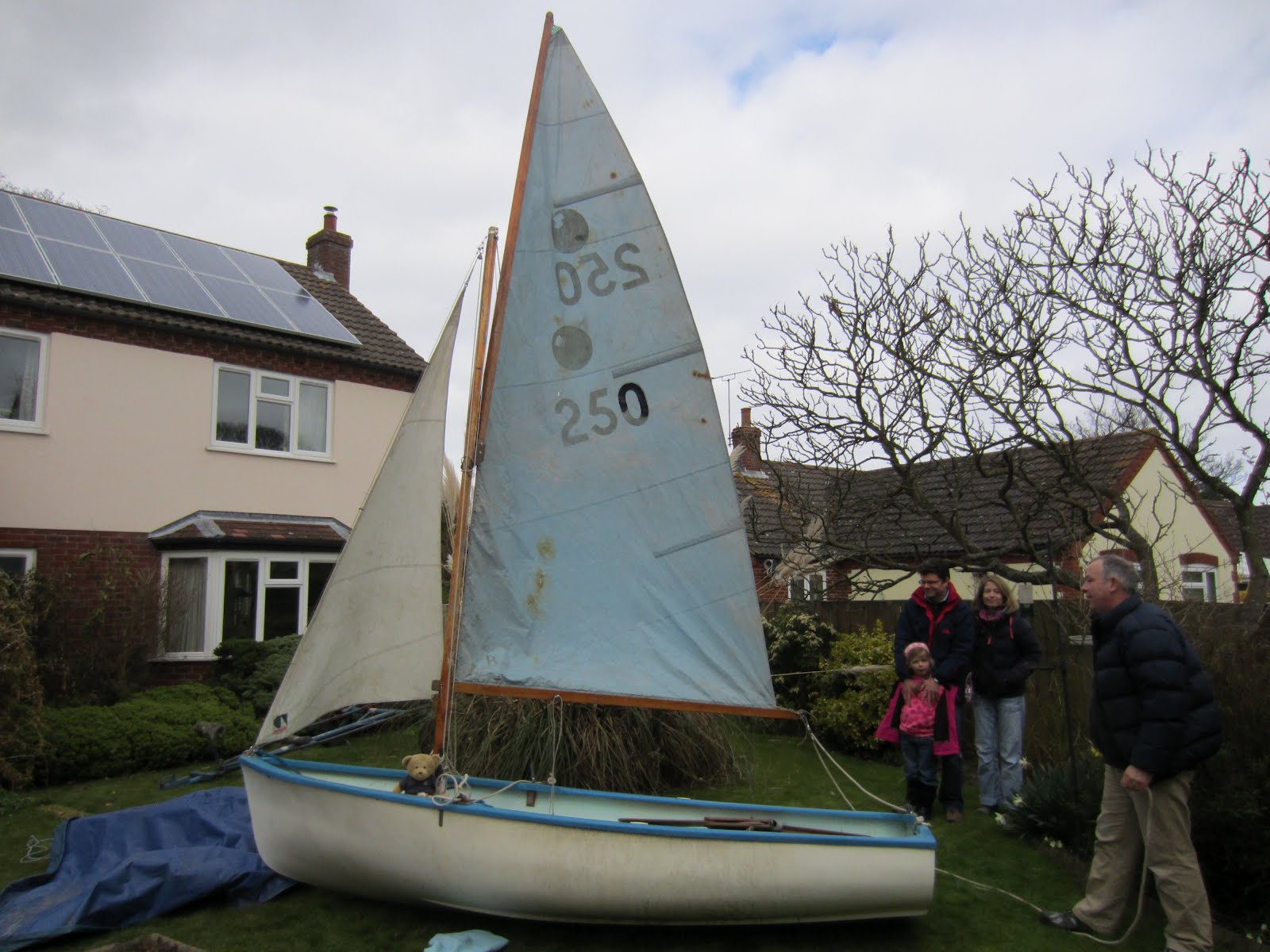 Wayfarer Dinghy Outboard Motor « Heritage Malta