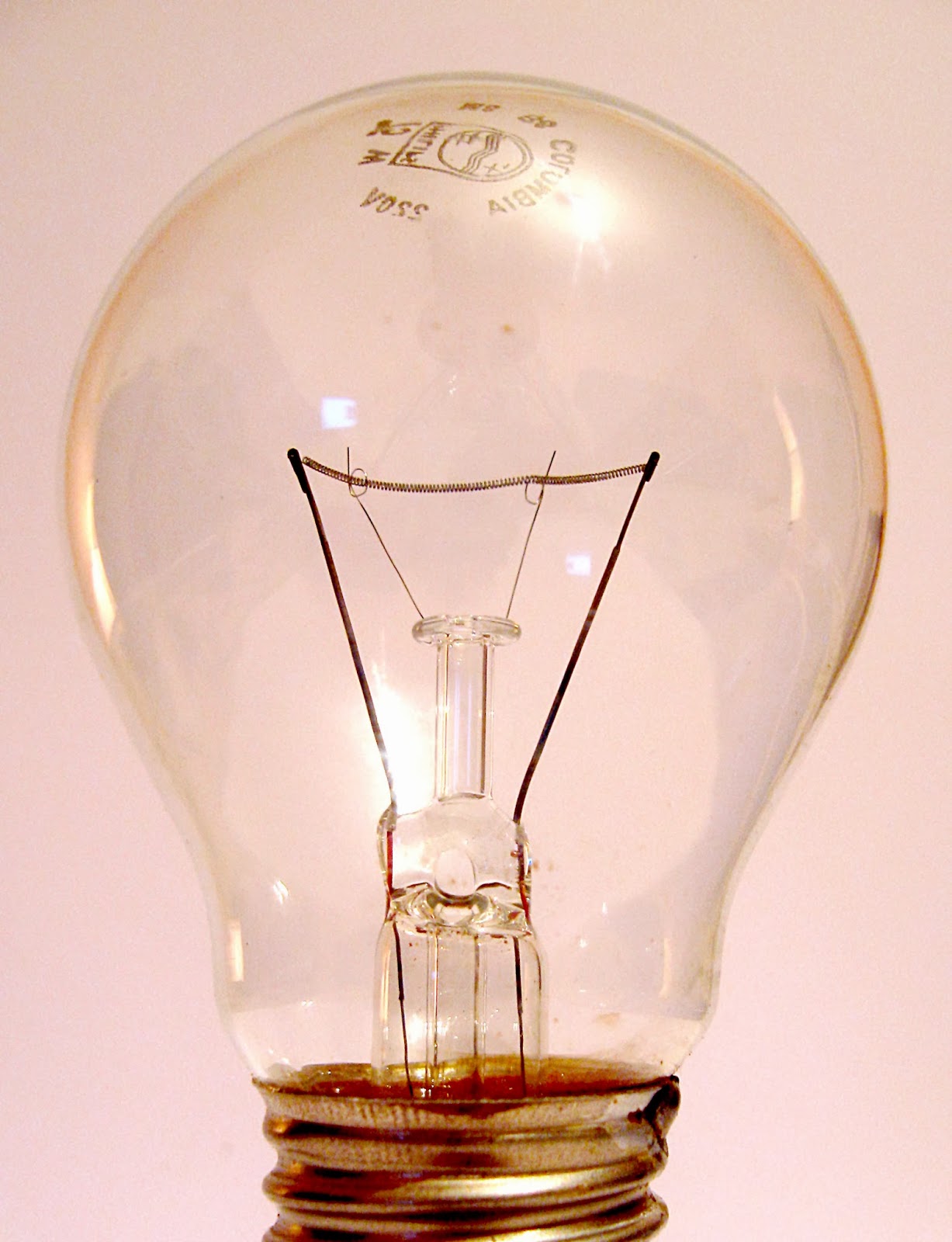 How Hot are LED light bulbs? So hot They're Cool.
