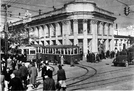 Трамвай на перекрестке Кирова и Карла Маркса в Симферополе, 1956 год