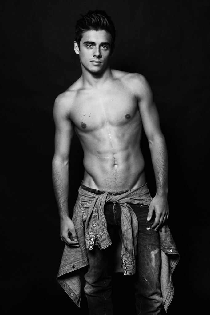 Chris Mears - New Shirtless Photoshoot.
