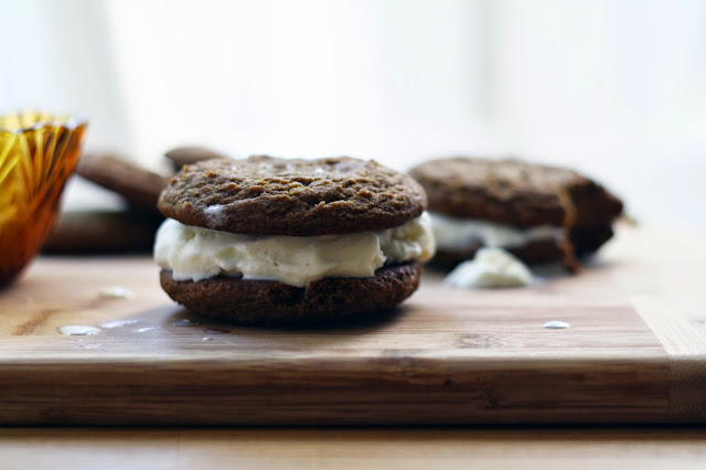 Soft and chewy ginger molasses ice cream sammies | Sevengrams