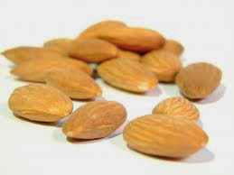 Nutrisi dan Manfaat Kacang Almond