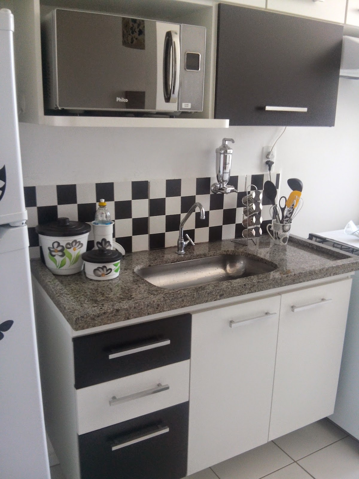 Lar das Virtuosas Decorando o lar gastando pouco Papel contact # Azulejo Cozinha Com Papel Contact Lar das Virtuosas Decorando o lar gastando pouco Papel contact # Azulejo Cozinha Com Papel Contact