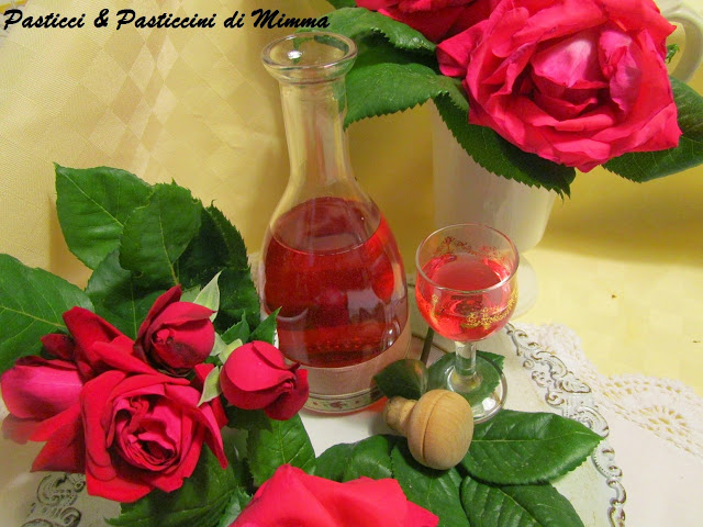 ROS'OLIO... il vero, autentico, liquore alle rose!!!