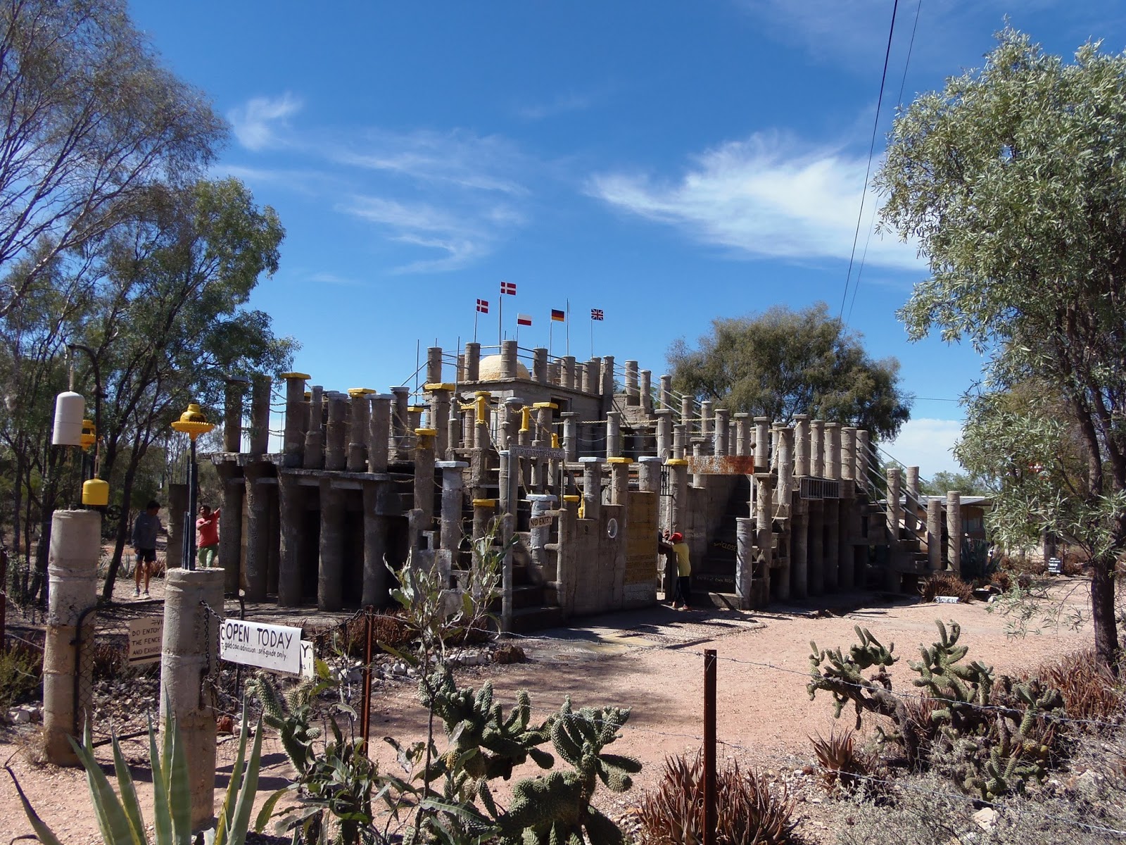 Solo Steve On The Road LIGHTNING RIDGE