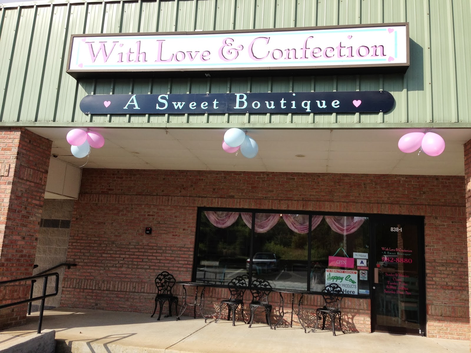 With Love & Confection New Bakery Now Open!
