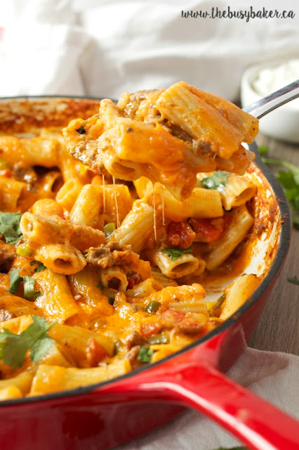 Skinny Tex-Mex Mac and Cheese Skillet www.thebusybaker.ca
