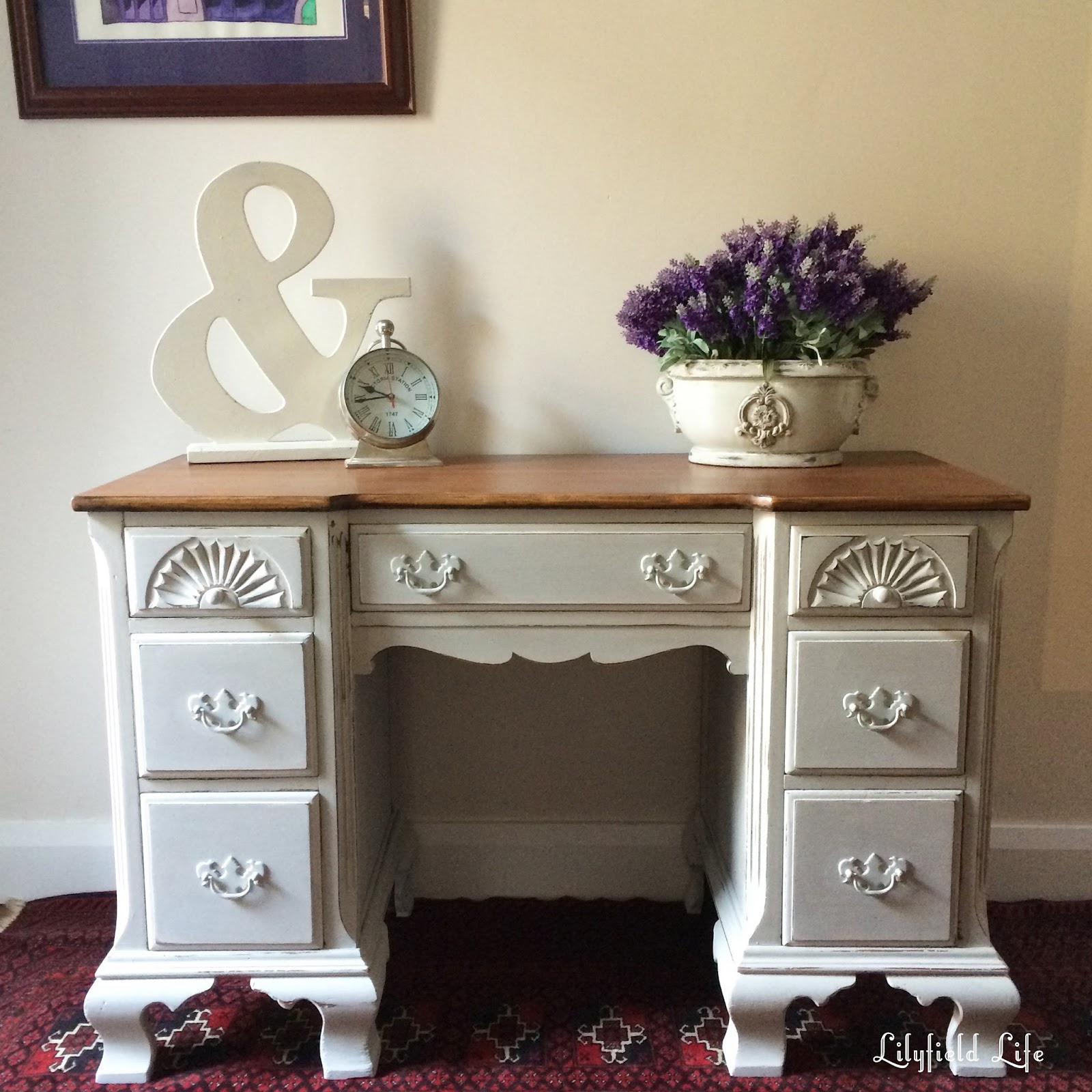 Lilyfield Life A pretty vintage desk