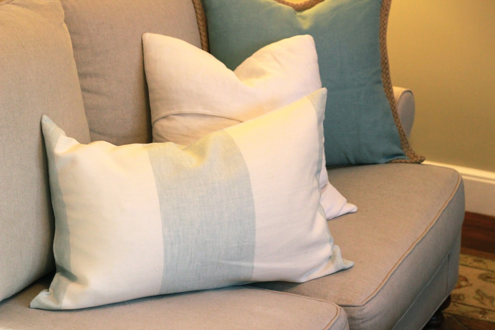 Jenny Steffens Hobick Home How to Make a Pillow Case (without a