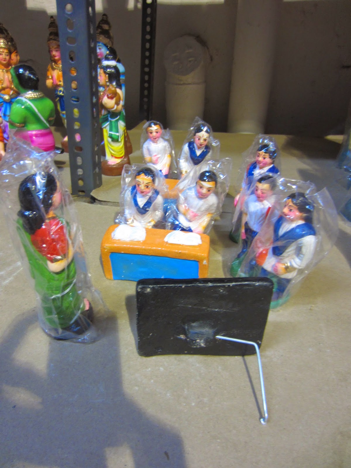 Navratri Dolls for sale in Mumbai Navratri Dolls for sale in Mumbai