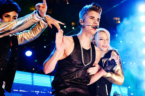 JUSTIN BIEBER JUSTIN BIEBER