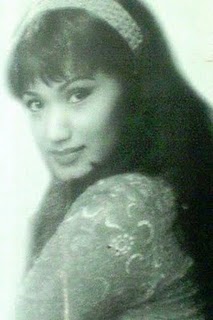 Do You Know Indonesia?: Kerinduan _ Album Musik Evie Tamala Do You Know Indonesia?: Kerinduan _ Album Musik Evie Tamala