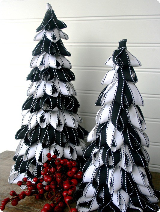 I Like Big Bows ribbon tree tutorial for Christmas