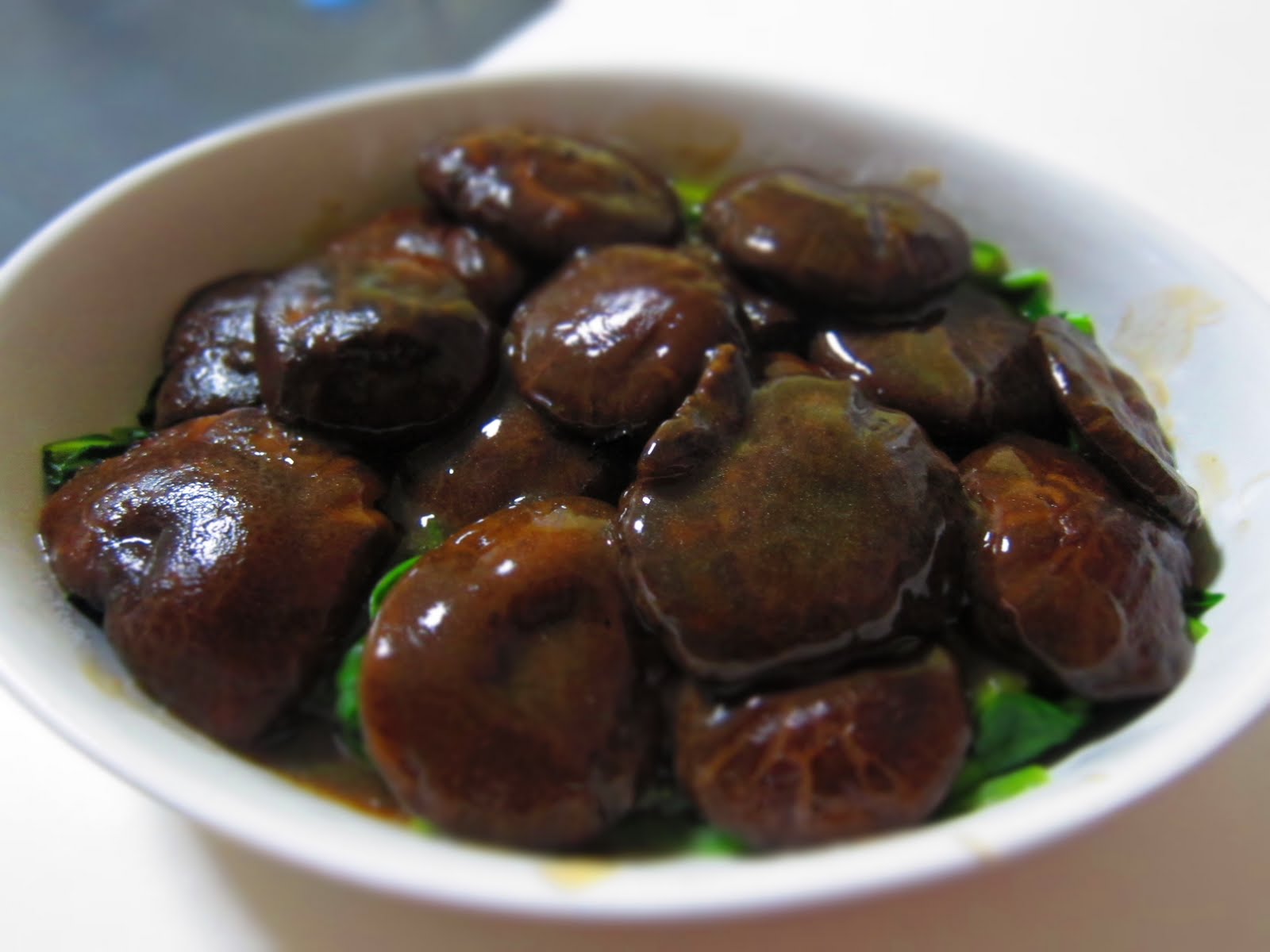 PapaCheong's 拿手好菜 Braised Mushrooms with Spinach