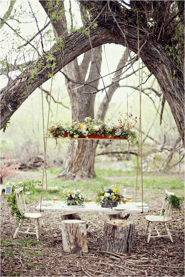 The Adventures of Tom Sawyer Wedding Inspiration via Le Magnifique Blog // Photography: Stephanie Sunderland Photography (www.stephaniesunderland.com) // Florist: Blossom Sweet (www.blossomsweet.com) // Stationary: Peter loves jane (http://peterlovesjane.com/) // Cake: Dana the Cake Lady (http://danathecakelady.blogspot.com) // Video: Emotion Media (http://www.filmemotion.com/)
