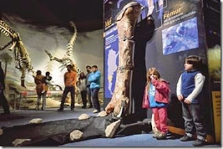 Saintis jumpa tulang dinosaur Saintis jumpa tulang dinosaur
